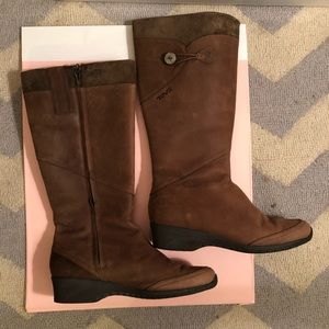 TEVA JADE COVE HIGH BOOT SUEDE!